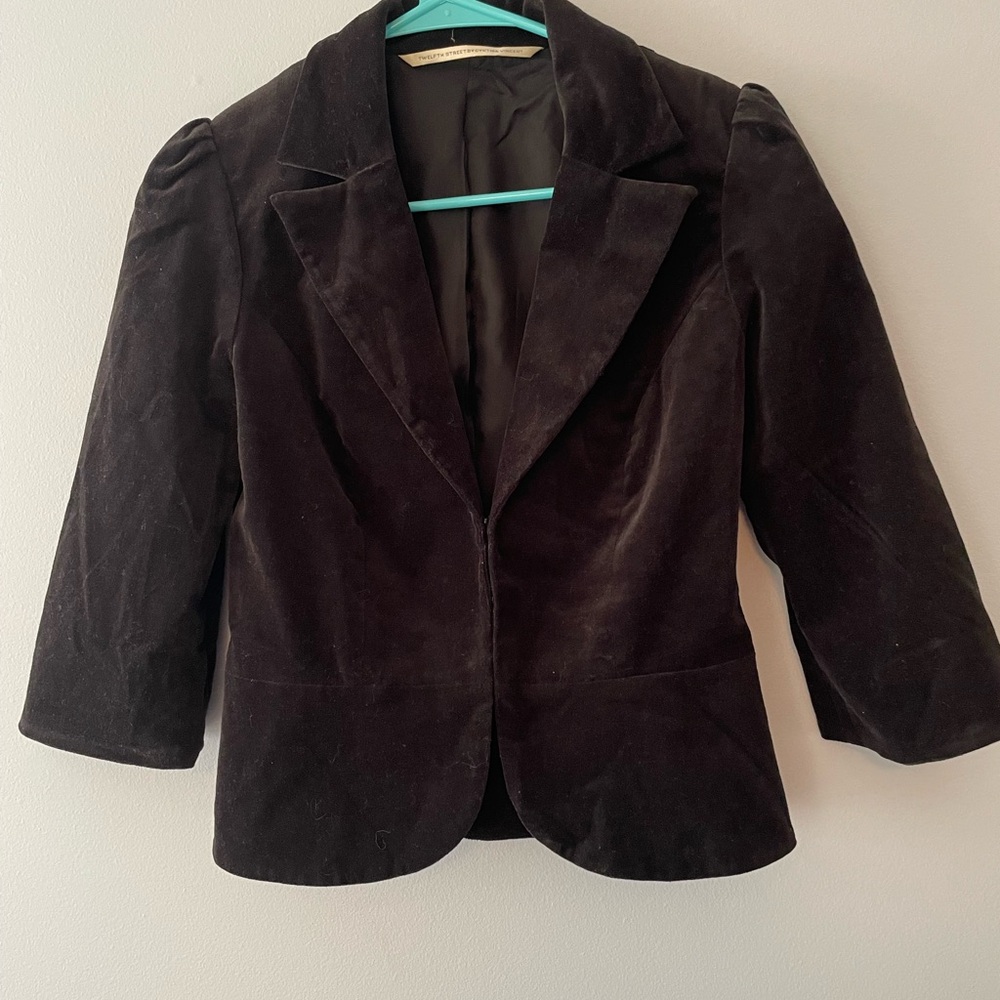 Elegant Black Velvet Women's Blazer
